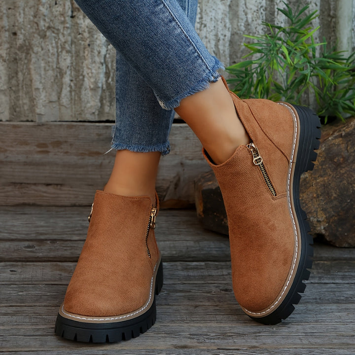 Dixie | Sturdy Boots with Zip Closure