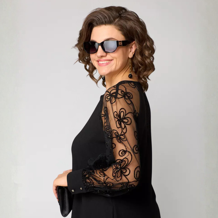 Renie | Sophisticated Lace Dress in Black