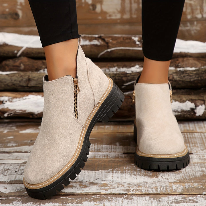 Dixie | Sturdy Boots with Zip Closure